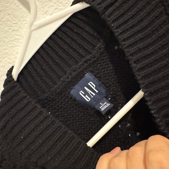 Gap knit Sweater - Picture 2 of 5